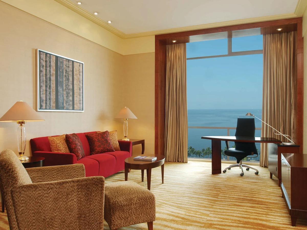 New Coast Hotel