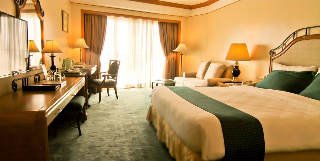 Hotel Century Park Manila