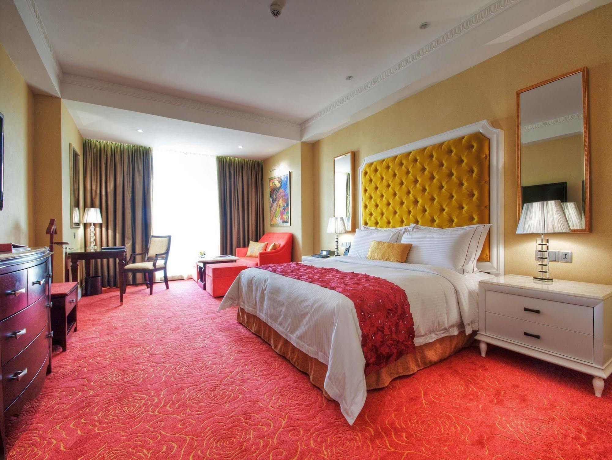 Maxims Hotel 5* Manila