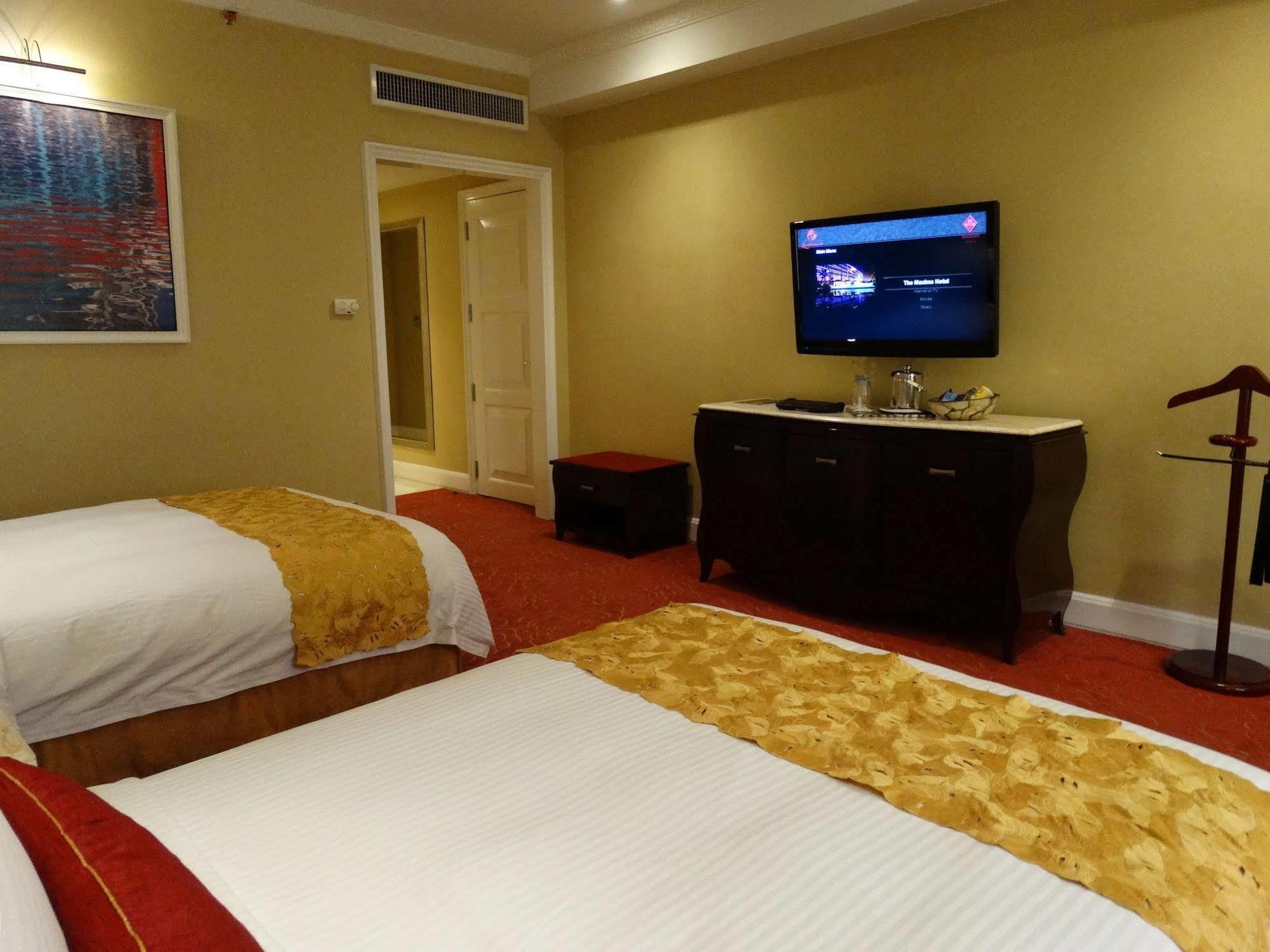 Hotel Maxims Hotel 5*