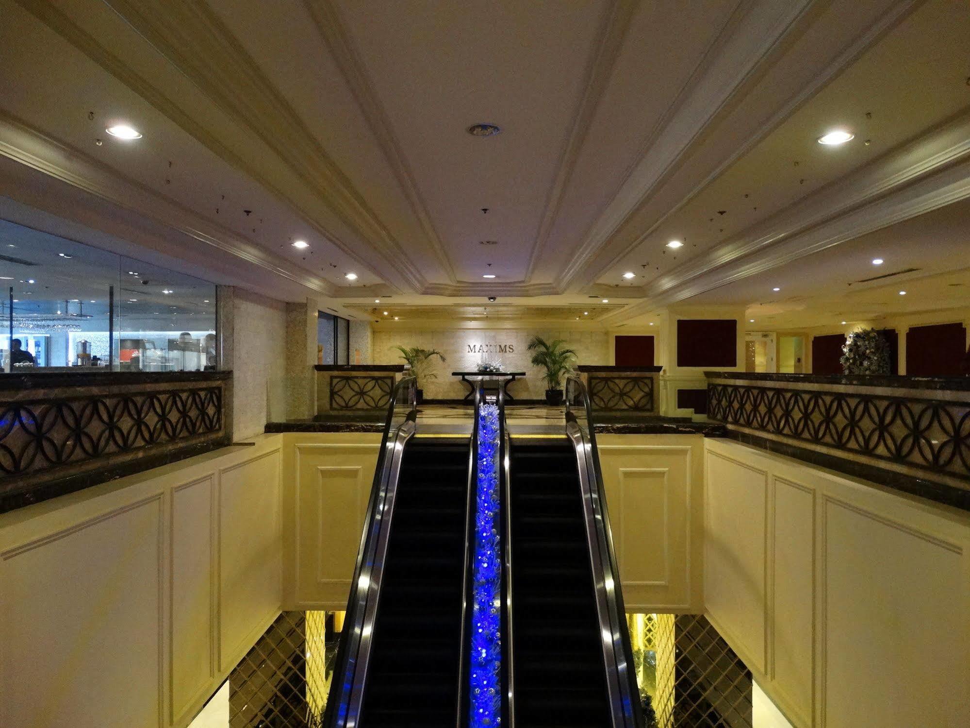 Maxims Hotel