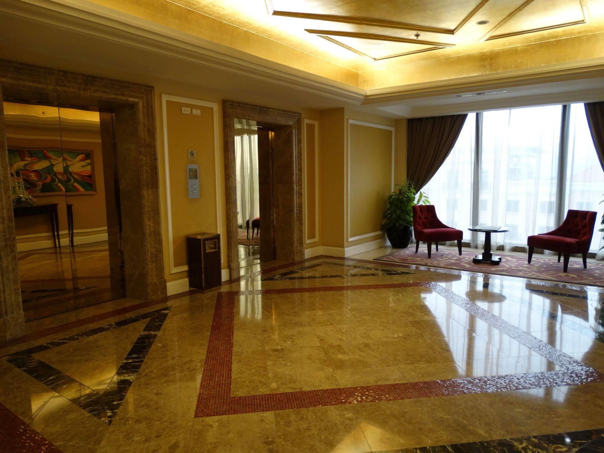 Hotel Maxims Hotel 5*