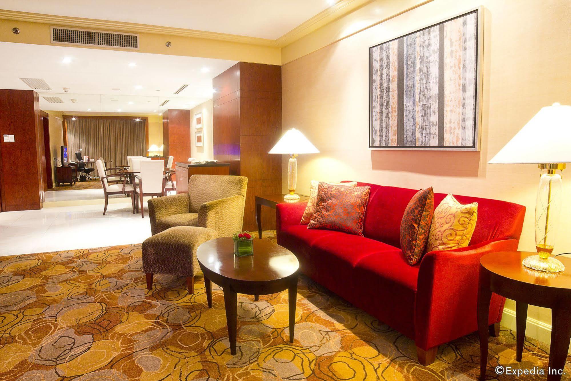 Hotel New Coast 5*