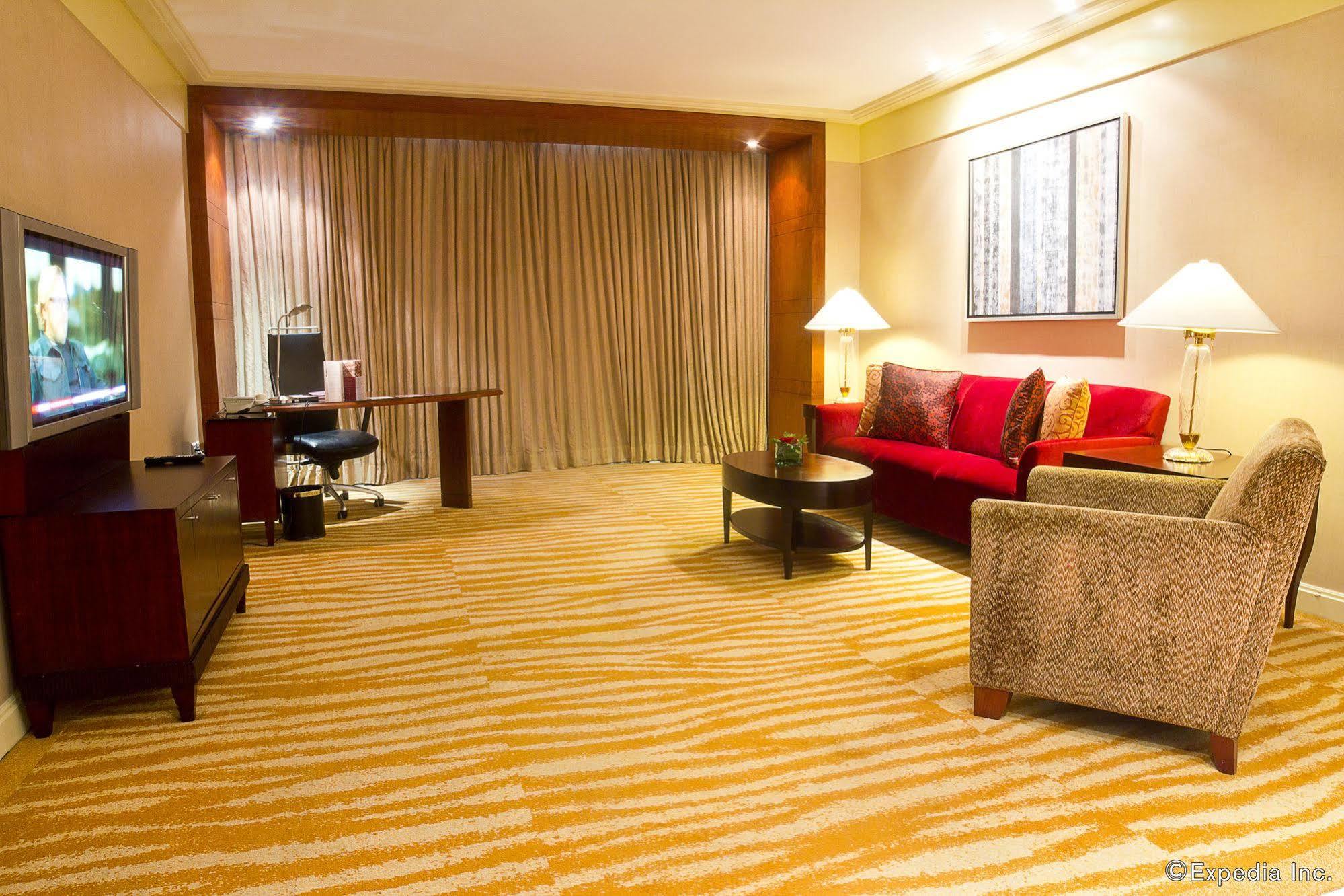 New Coast Hotel