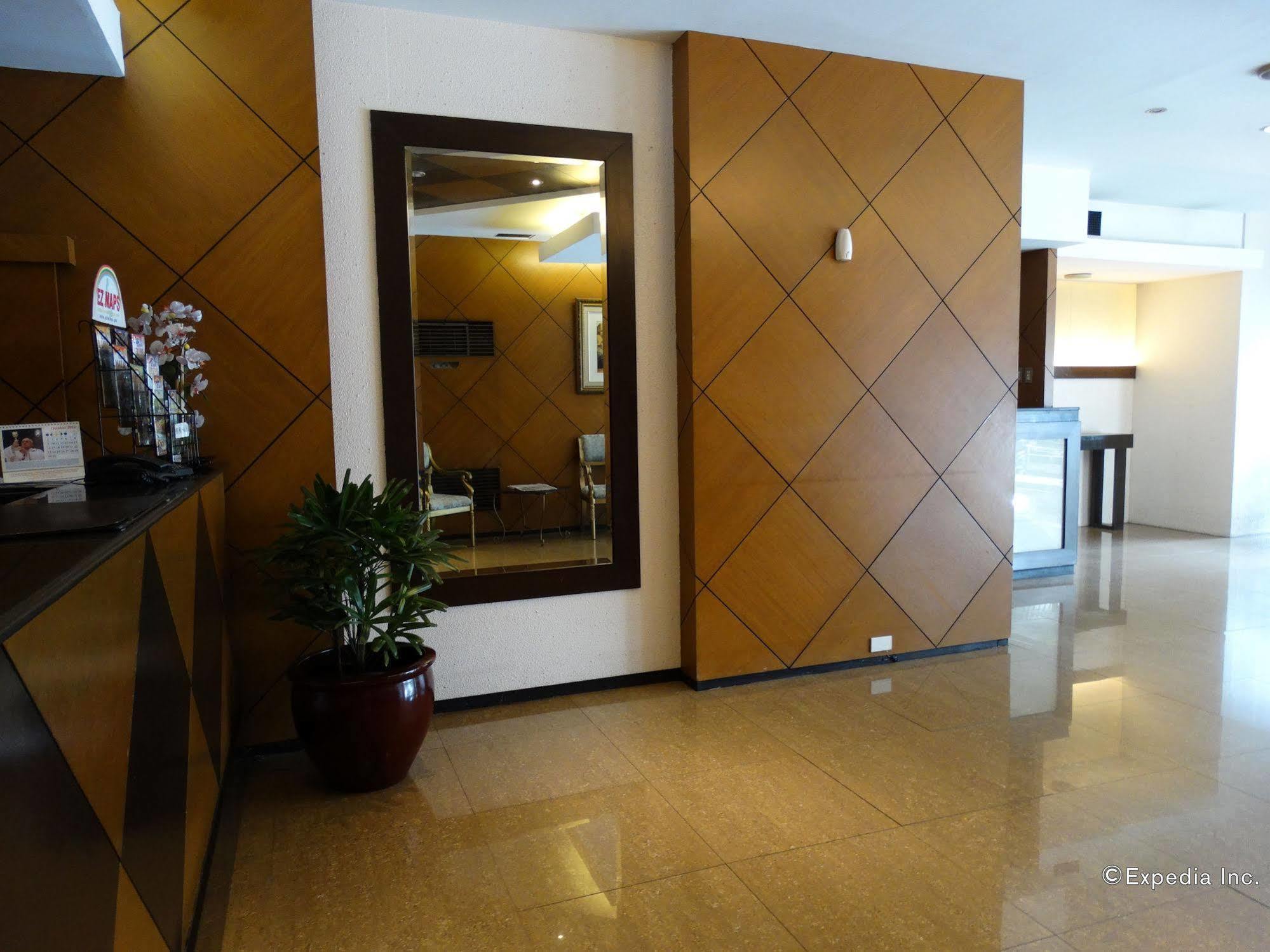 Paragon Tower 2* Manila