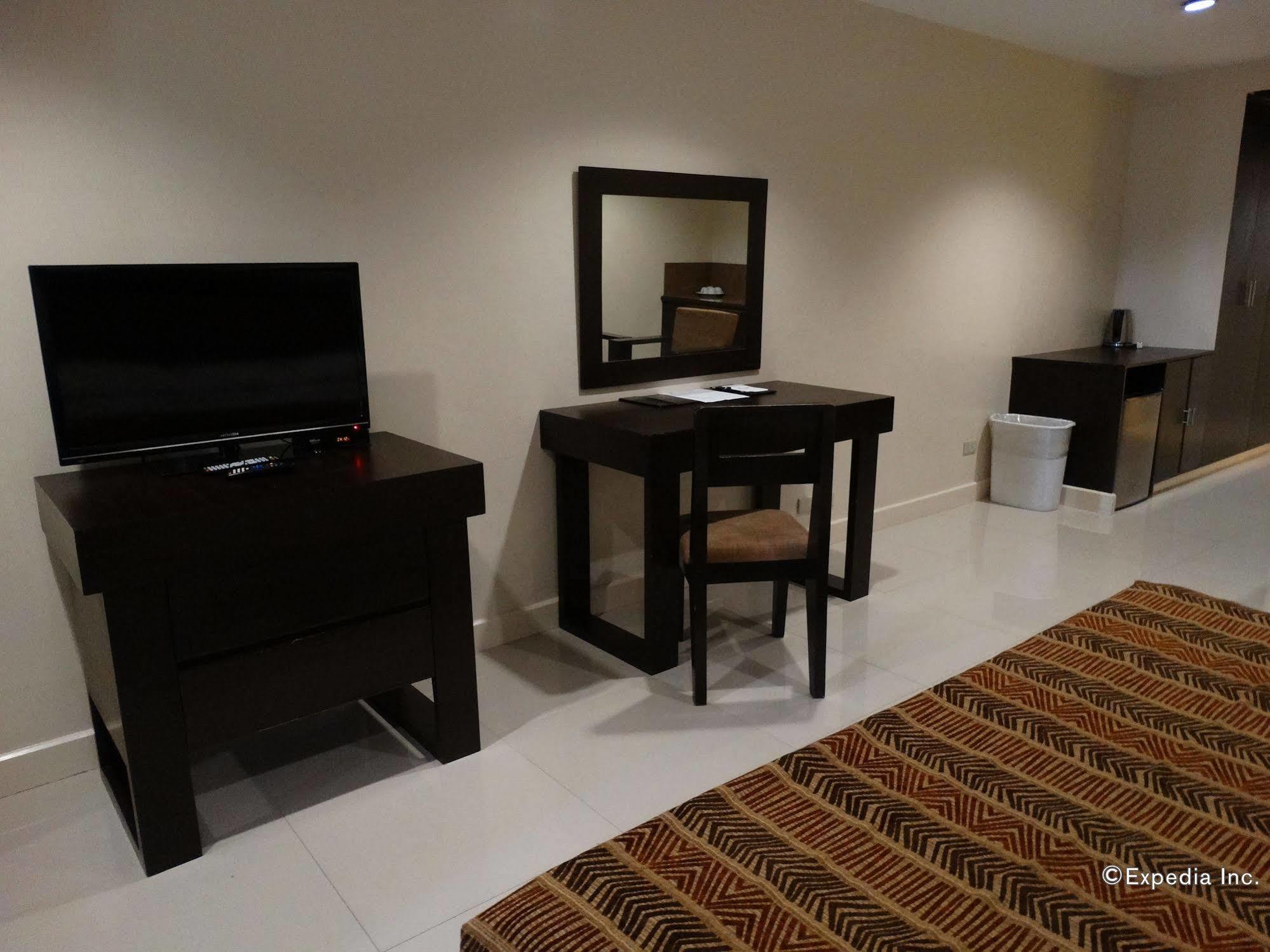 Paragon Tower 2*