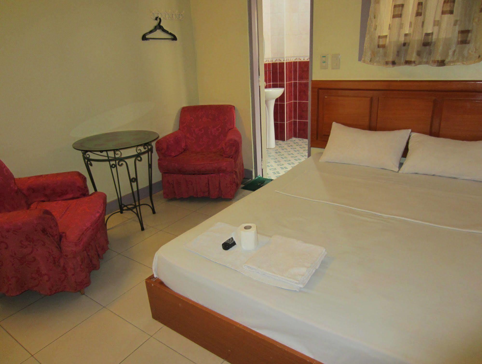 Oyo 790 Mango Hotel