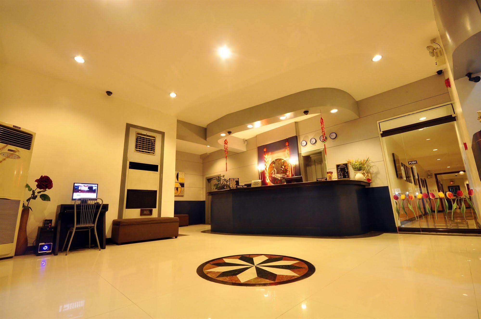 Malvar Hostel *