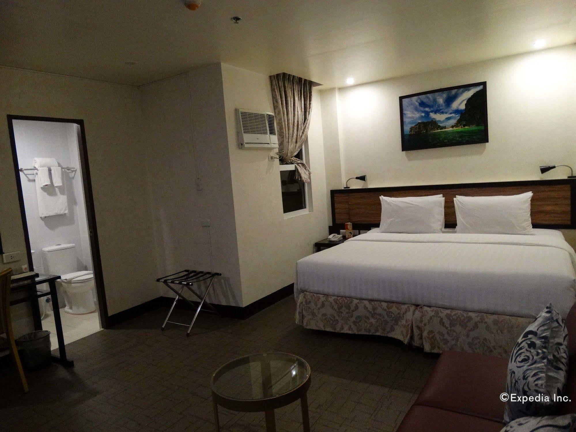 Hotel D Circle 3*
