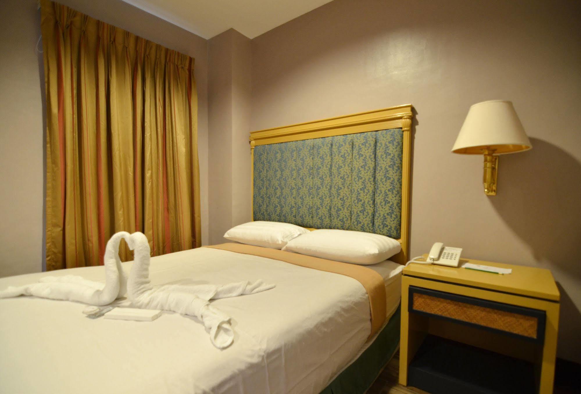 Hotel The Windy Ridge Manila