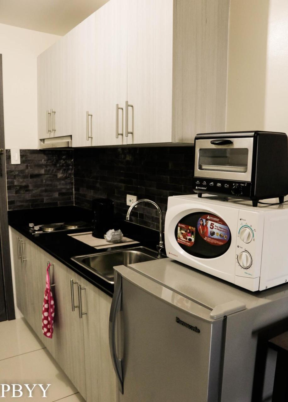 Green Residences 1bedroom Condotel In Metro Free Breakfast For 2