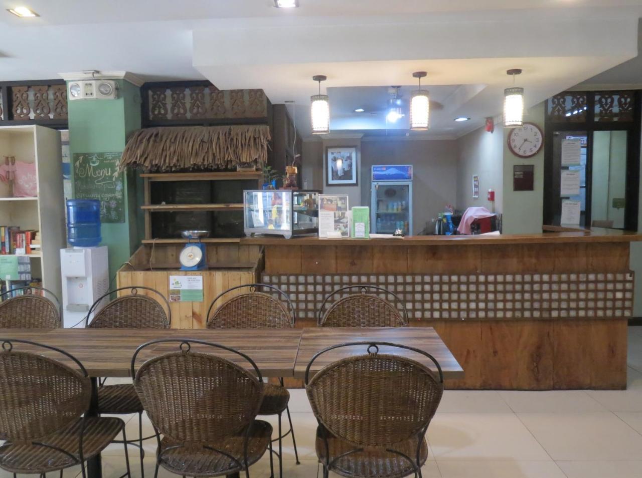 Makabata Guest house Manila