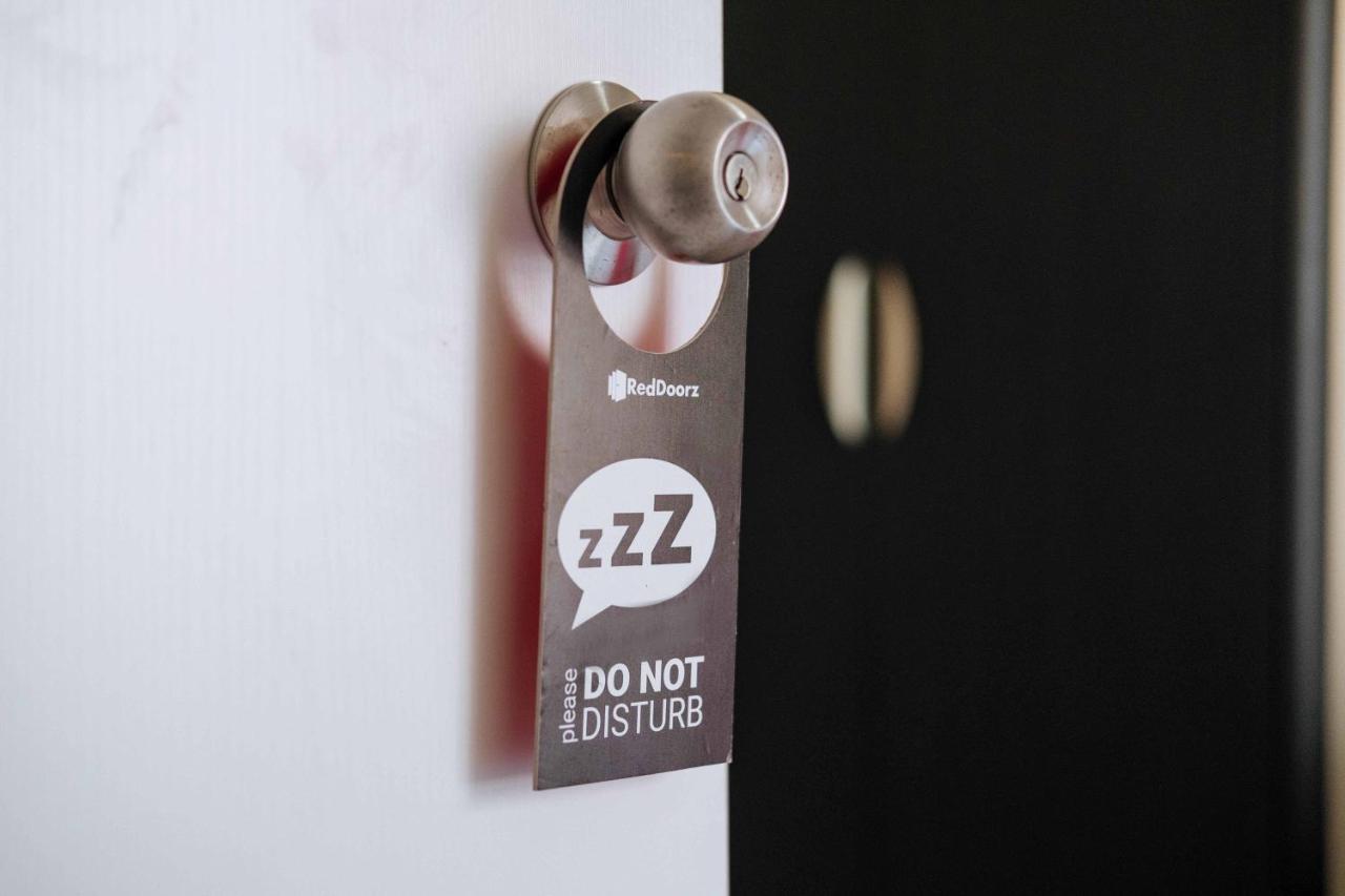 Reddoorz Premium @ Avida Verte Bgc Apartment *