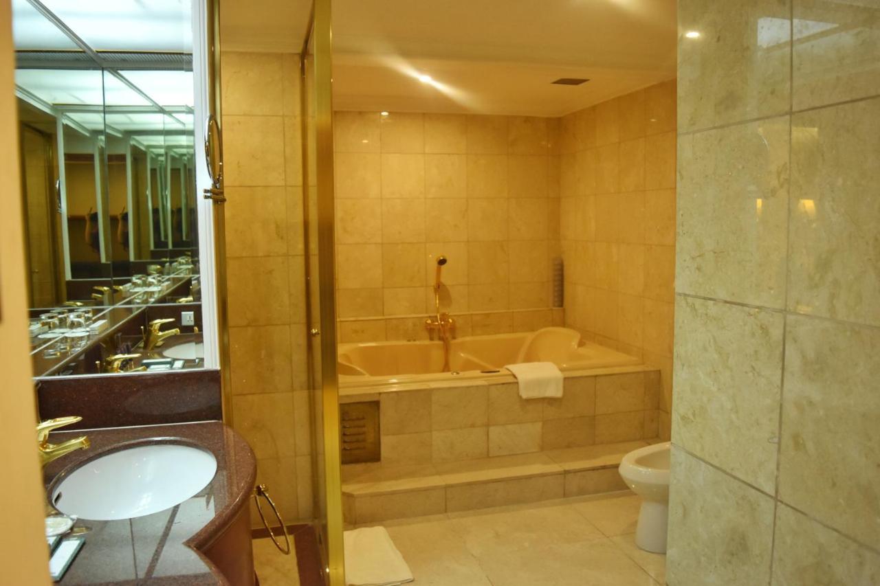 Manila Prince Hotel 4* Manila
