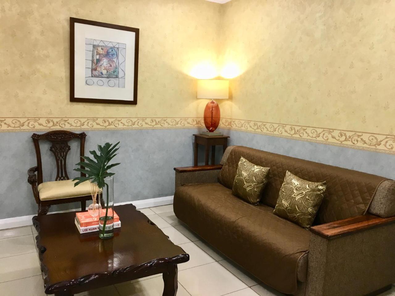 Mch Suites At Robinson's Place Residences Manila