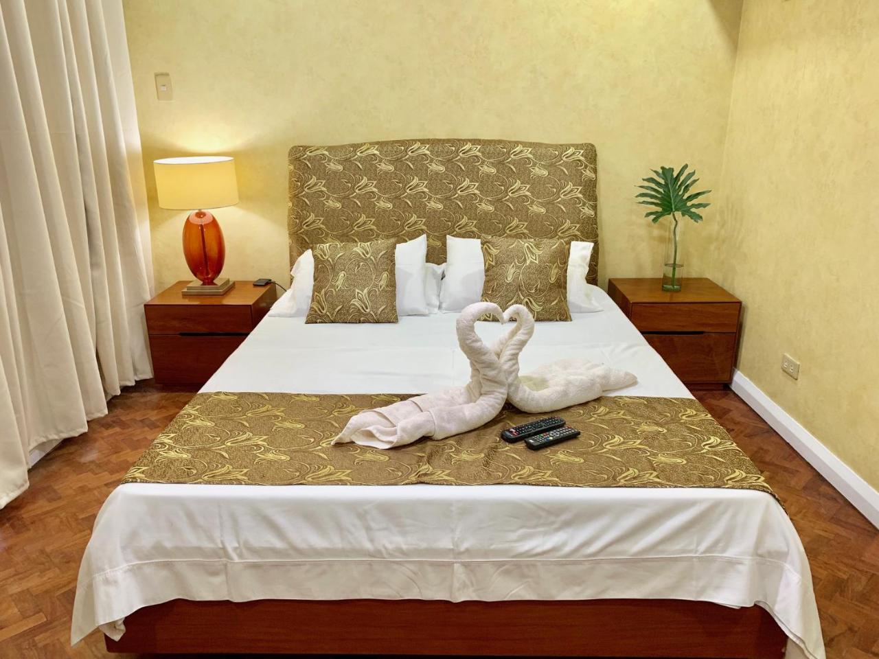 Mch Suites At Robinson's Place Residences Apartment