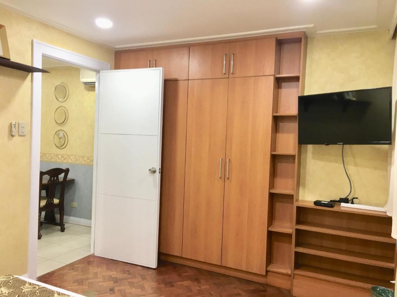 Mch Suites At Robinson's Place Residences Apartment Manila