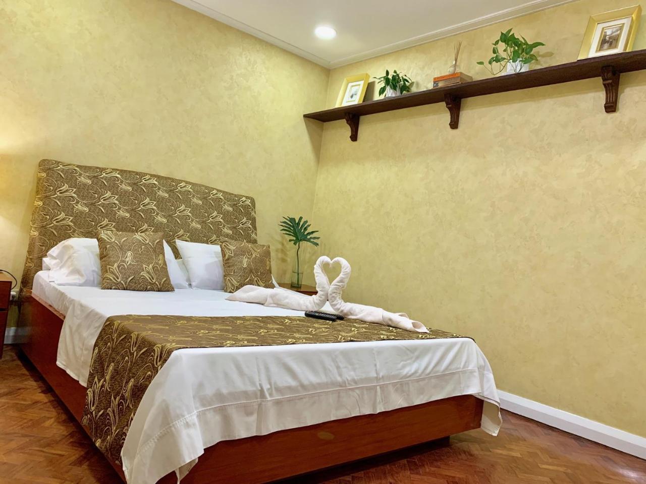 Apartment Mch Suites At Robinson's Place Residences