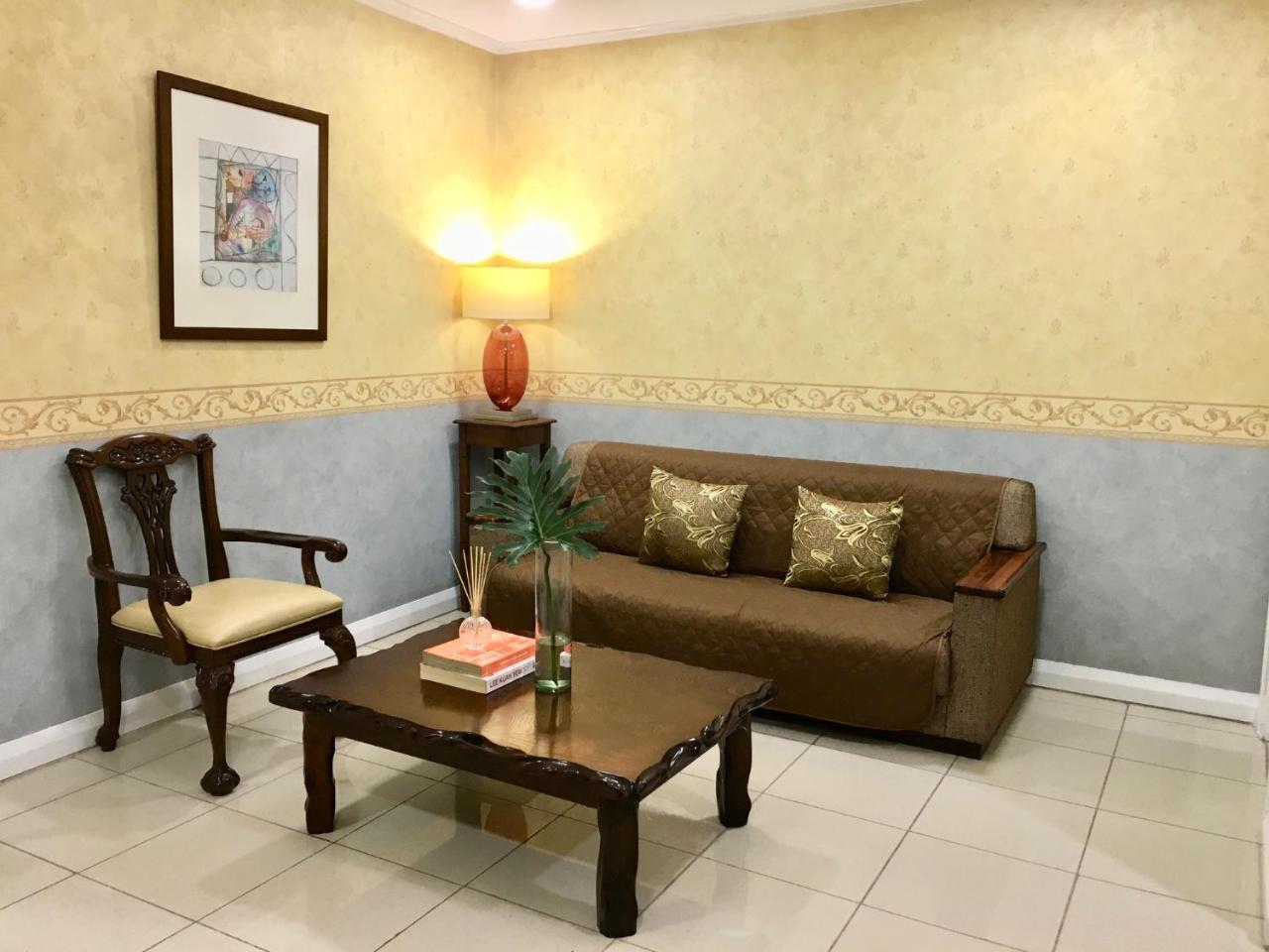 Mch Suites At Robinson's Place Residences Apartment
