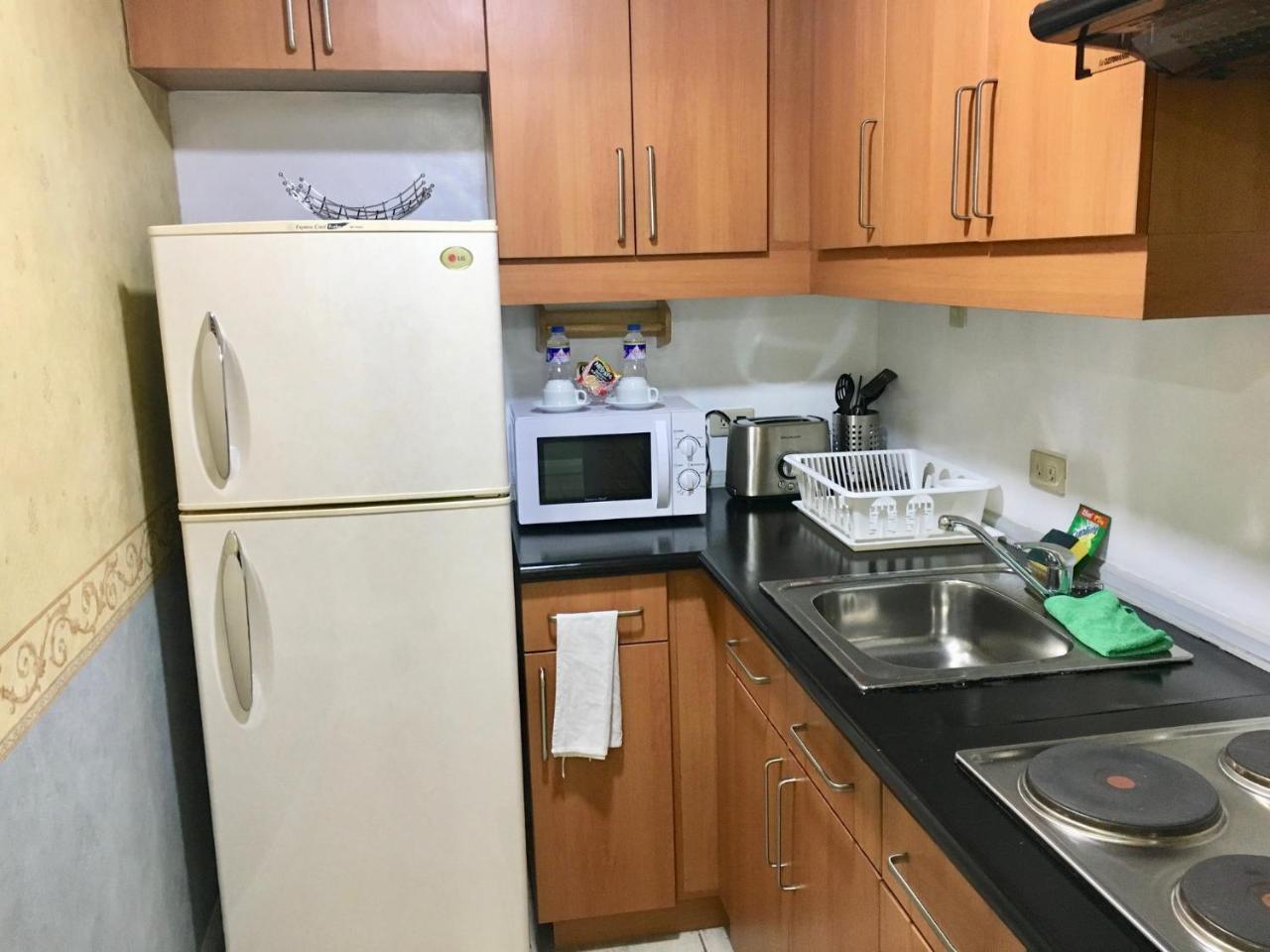 Apartment Mch Suites At Robinson's Place Residences Manila