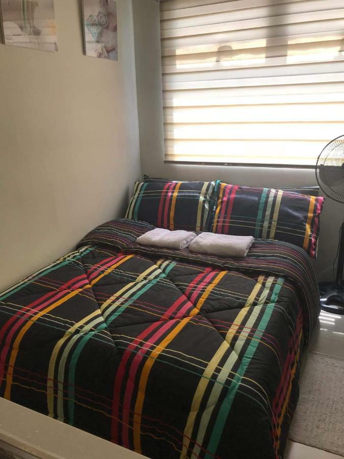 Shanilyn Residency Urban Deca Towers Edsa Mandaluyong Unlimited Internet And Netflix Manila