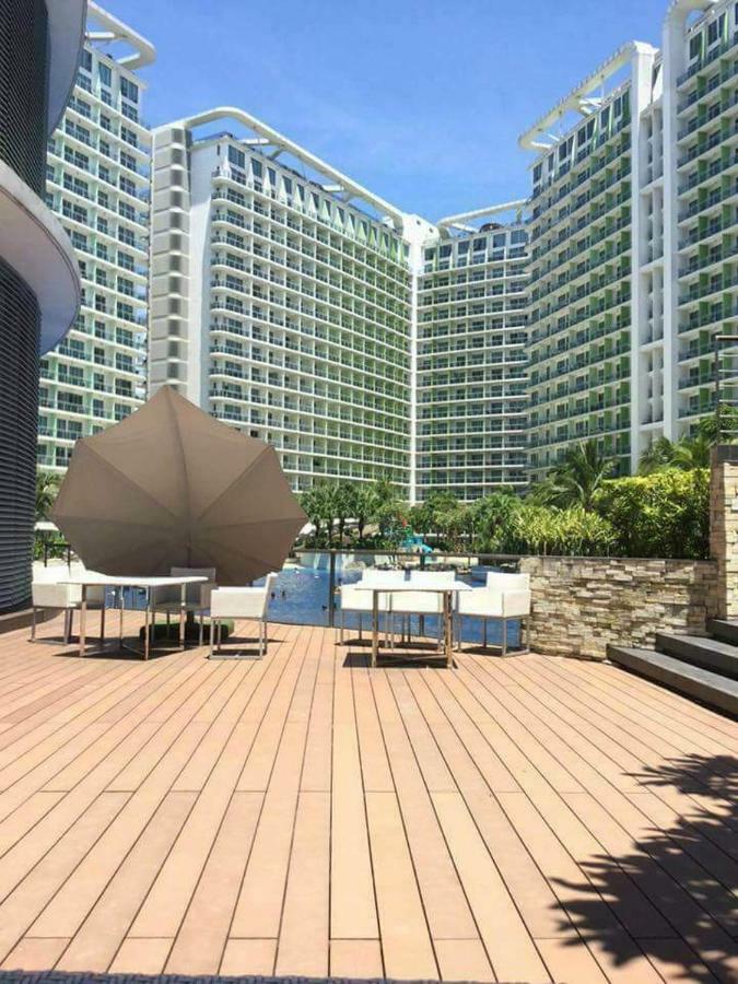 Azure Urban Maui Unit