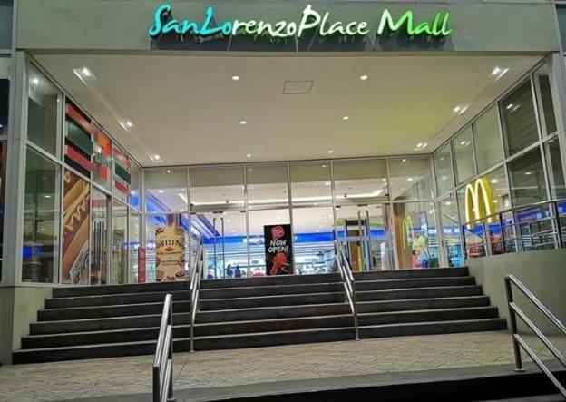 Apartment Makati Condo Edsa Mrt Magallanes Station Chino Roces Ave Cor Edsa It Hub One Ayala Alphaland Wifi By 24K Residences Manila