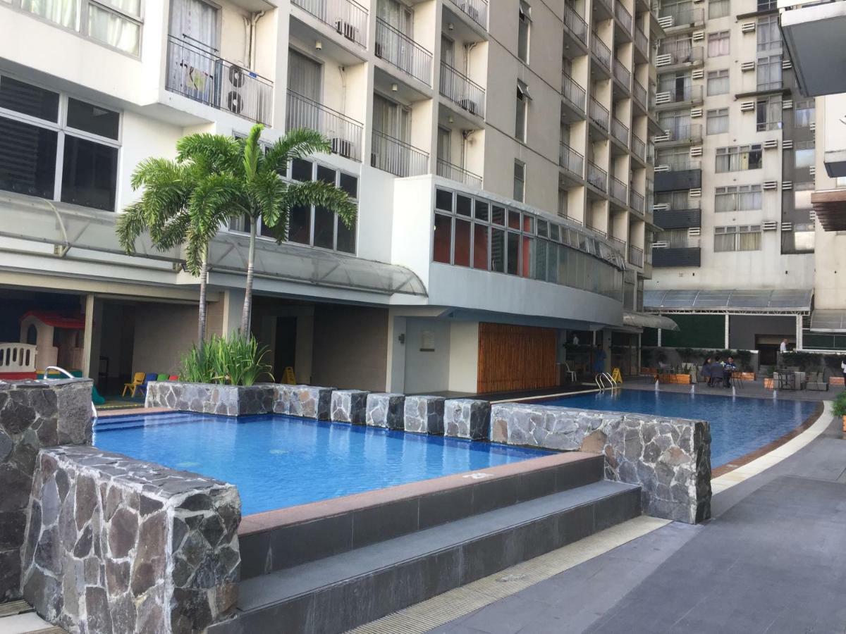 Serana Makati Apartment *