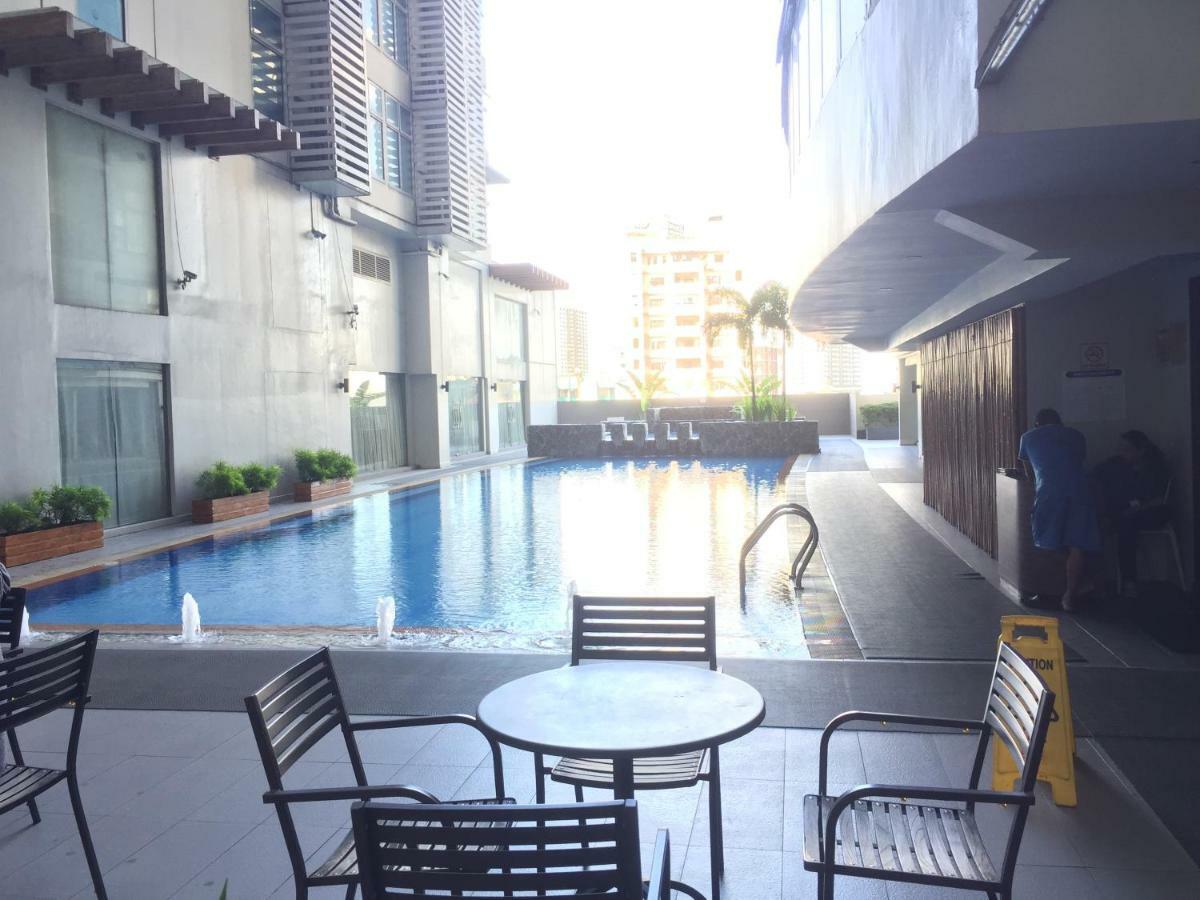 Serana Makati *