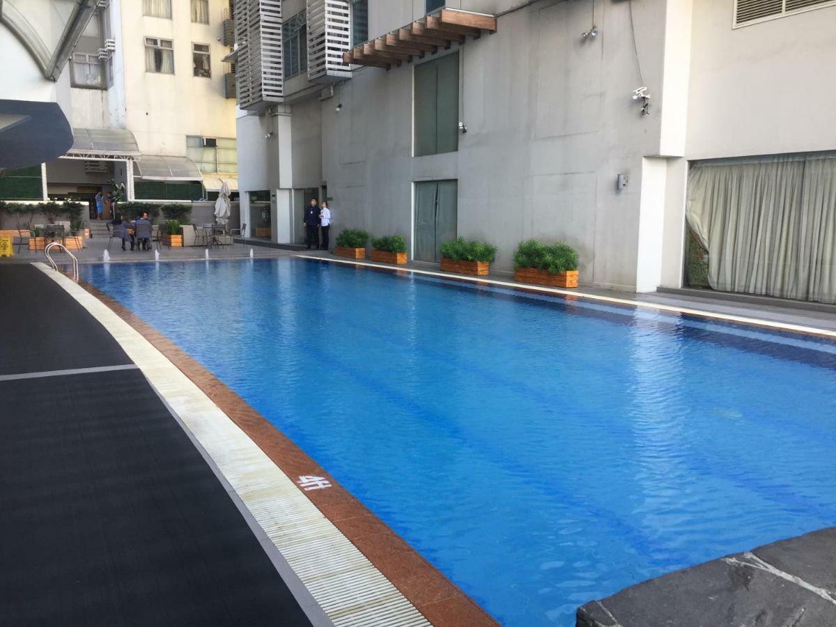 Serana Makati