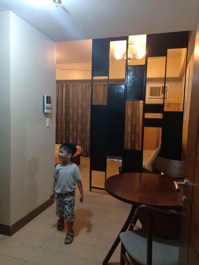 Apartment Palm Tree Genlex Manila