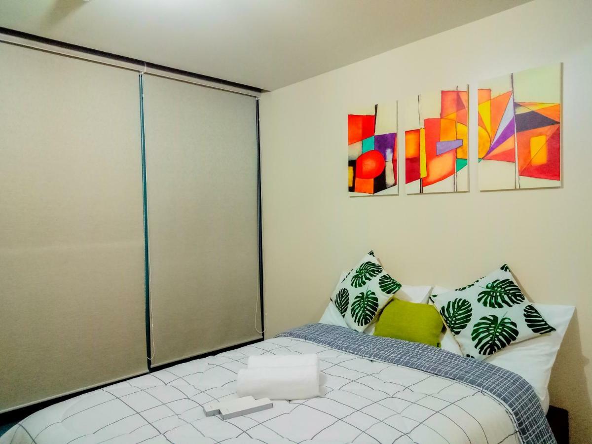 Apartment Uptown Mall Area Bonifacio Manila
