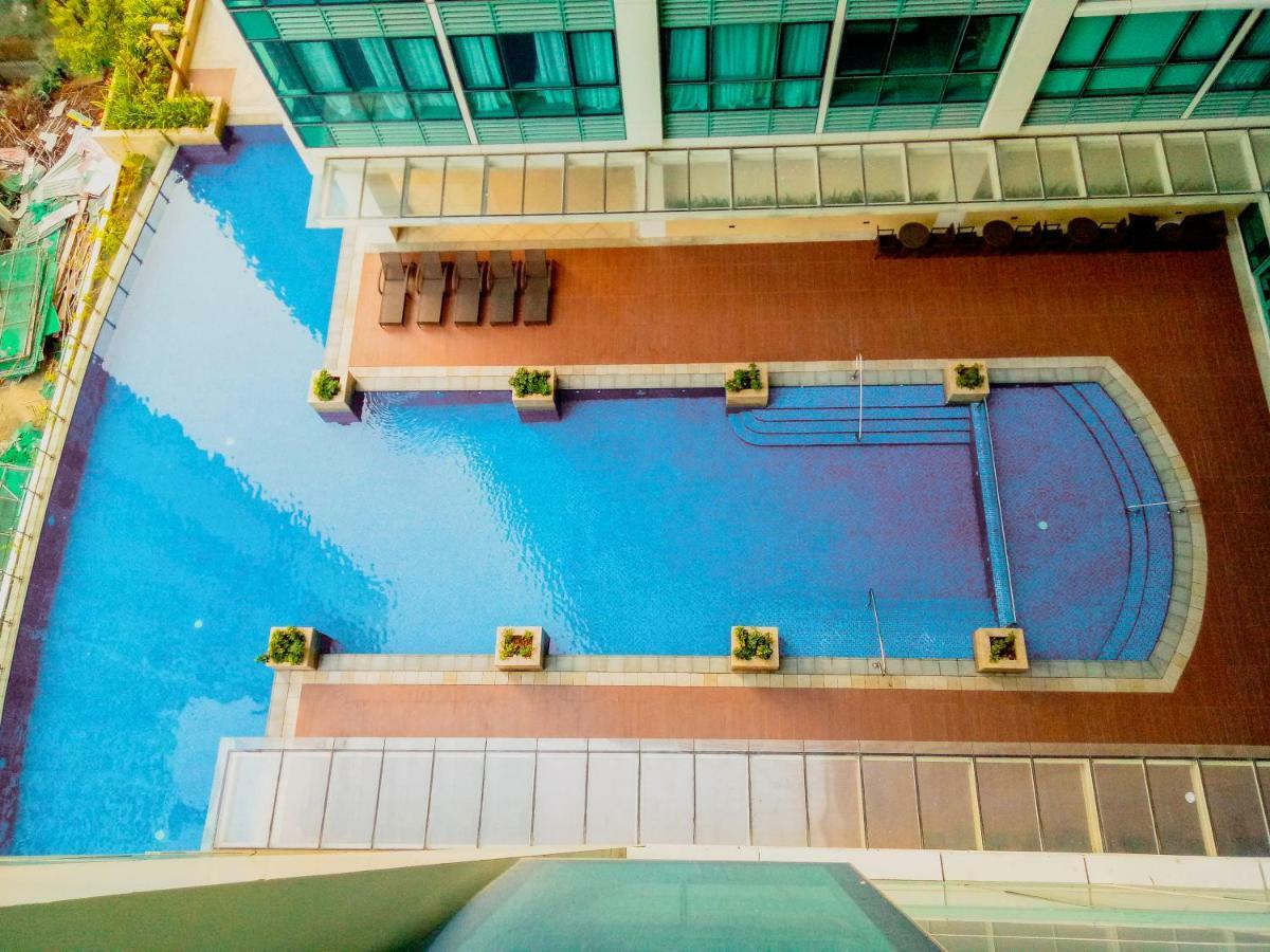Apartment Uptown Mall Area Bonifacio