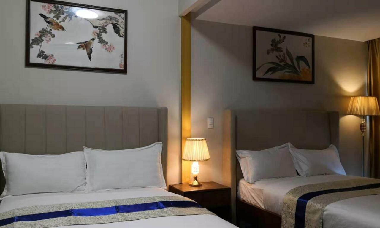 One Uptown Residences Apartment *
