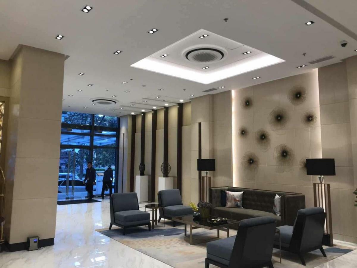 Apartment One Uptown *
