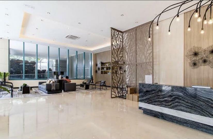 Apartment One Uptown Residences *
