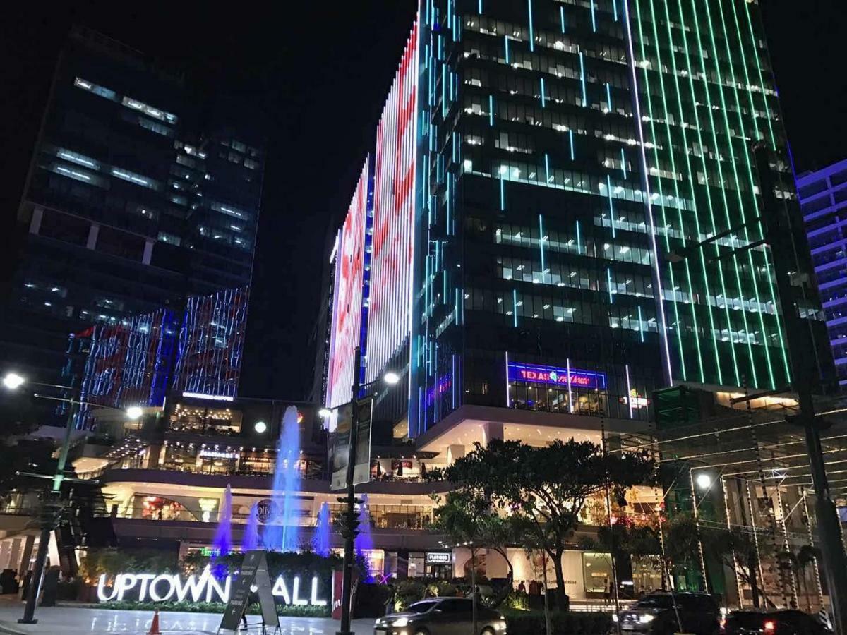 One Uptown Residences Apartment *
