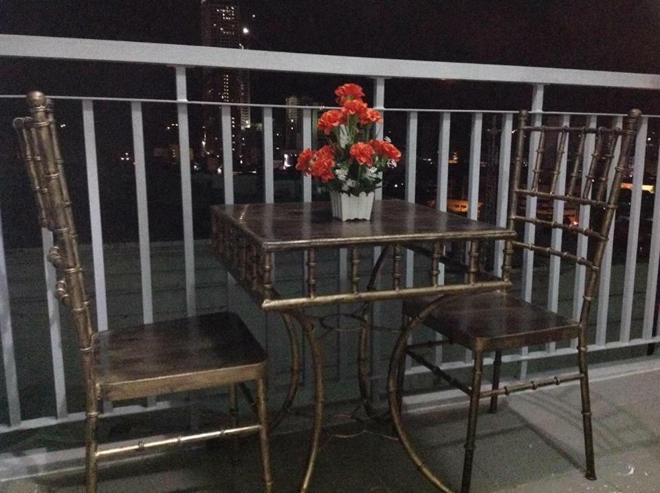 Aed Bay View At Residences Apartment Manila
