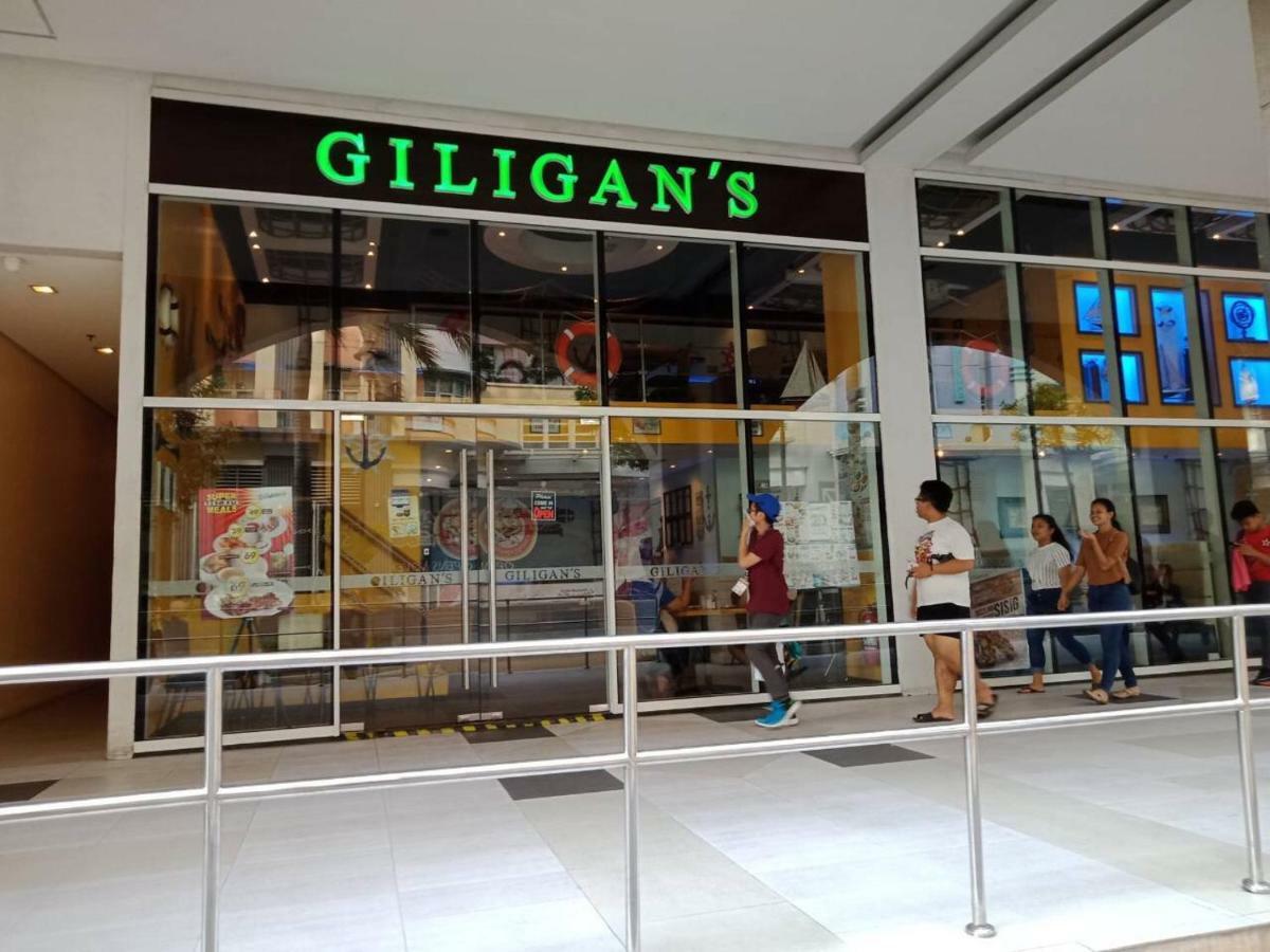 Chillax 101 Newport Boulevard * Manila