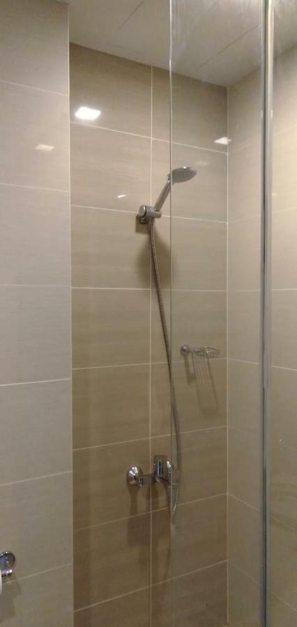 Apartment Uptown Mall Area Bonifacio Manila