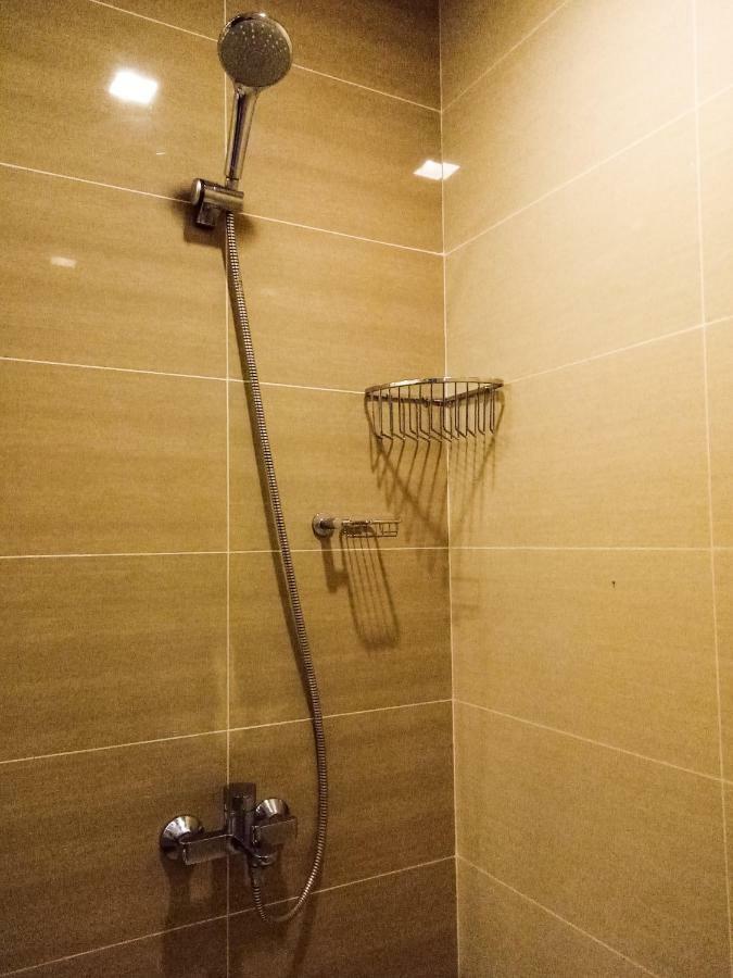 Apartment Uptown Mall Area Bonifacio *
