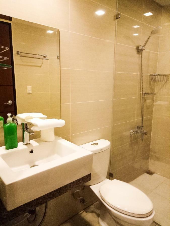 Uptown Mall Area Bonifacio Manila