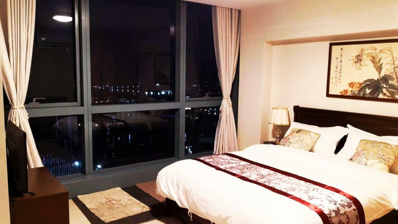 One Uptown * Manila