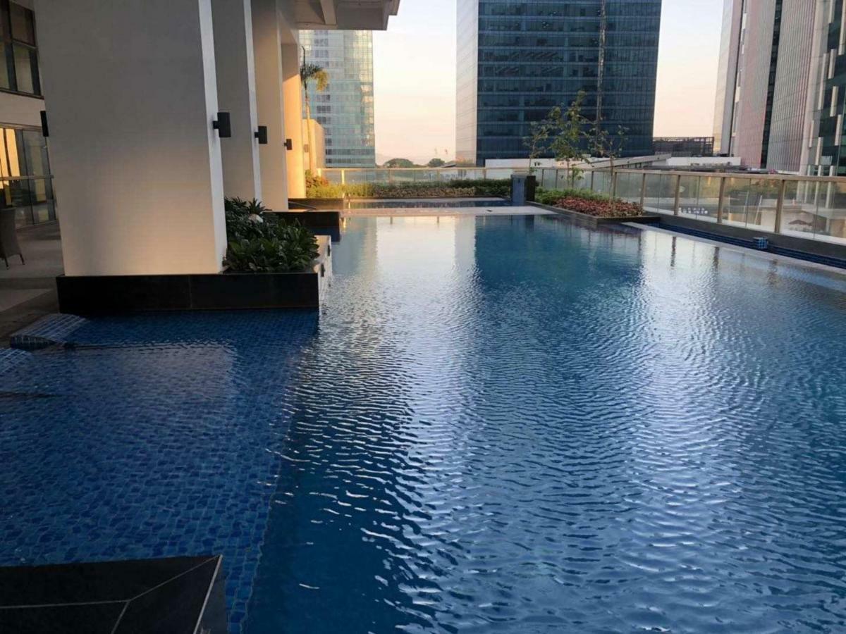 Apartment One Uptown Manila