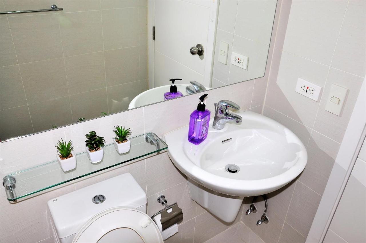 Acqua Private Residences 1br In The Heart Of Downtown Makati & Mandaluyong