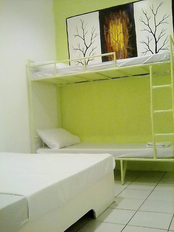 Dormitels.ph Ermita Hostel Manila