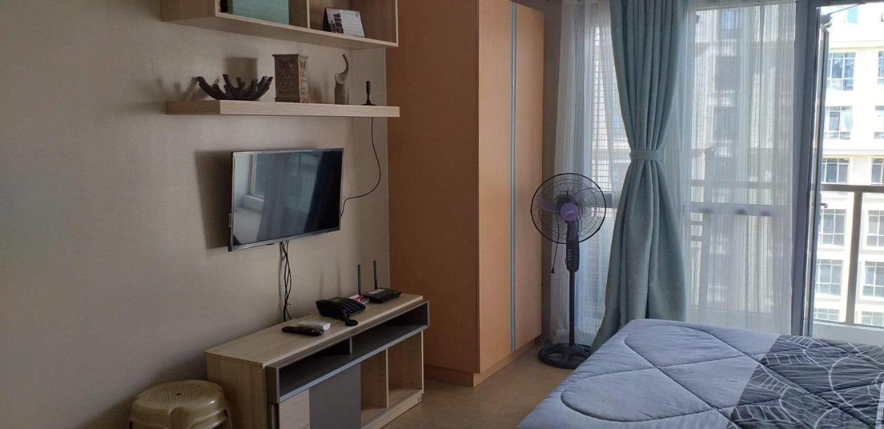 Eighty One Newport Boulevard Apartment Manila