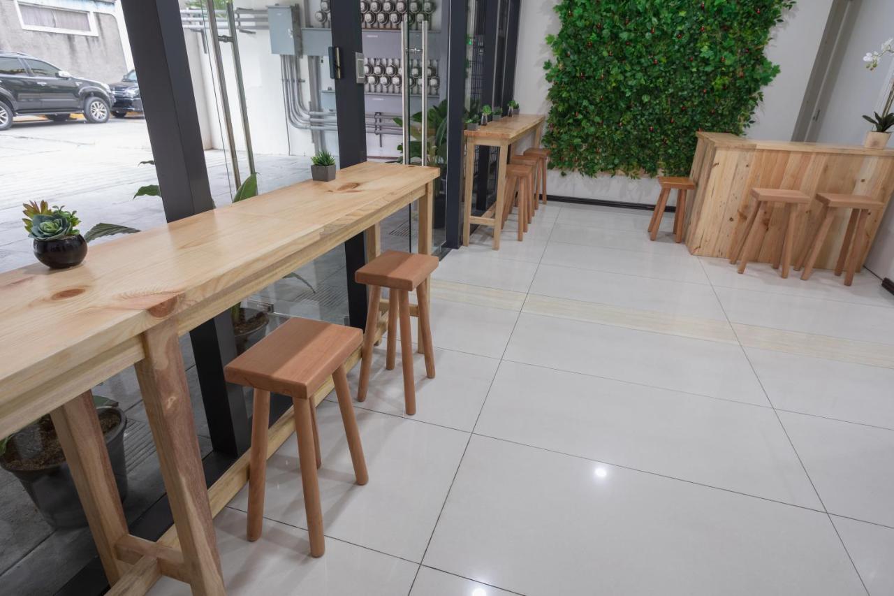 Hotel Arceli's Place - Near Bgc