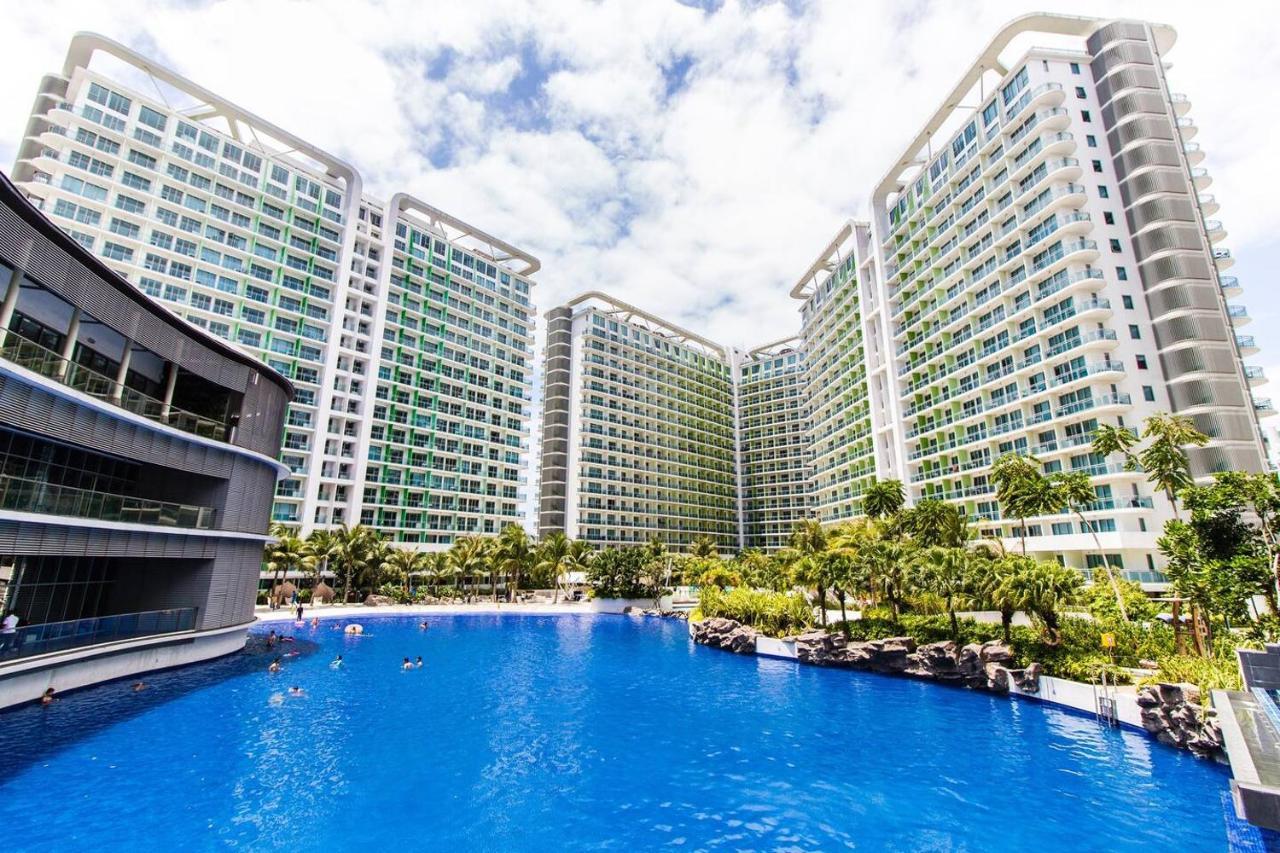 Adam's Crib 2br By Azure Residences Near Airport *