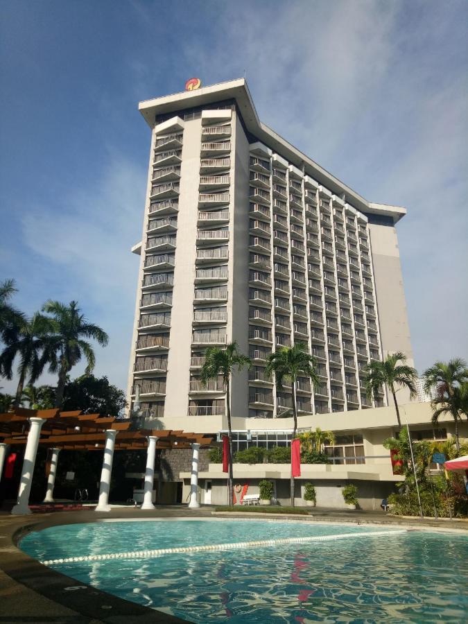Hotel Century Park Manila
